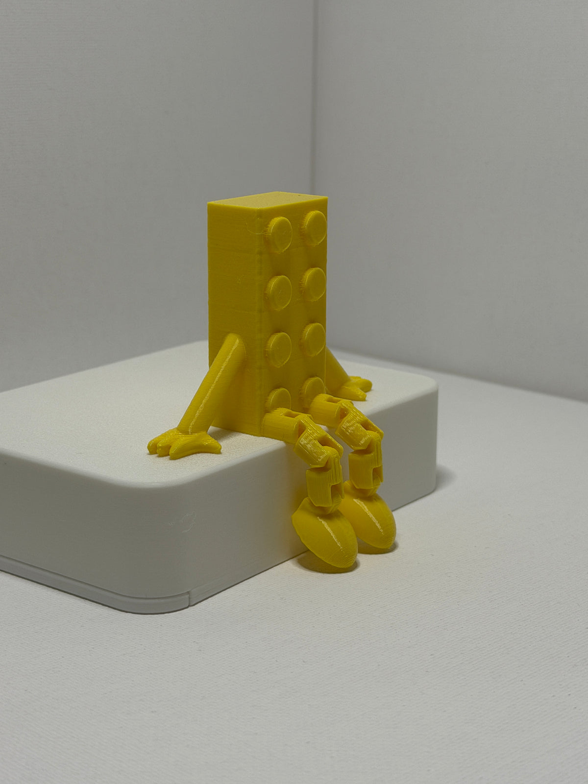 Brick Buddy – Yellow-Articulated 3D Printed Character